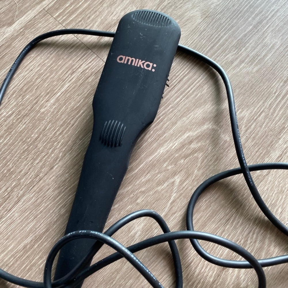 Amika Thermal Brush Polished Perfection
